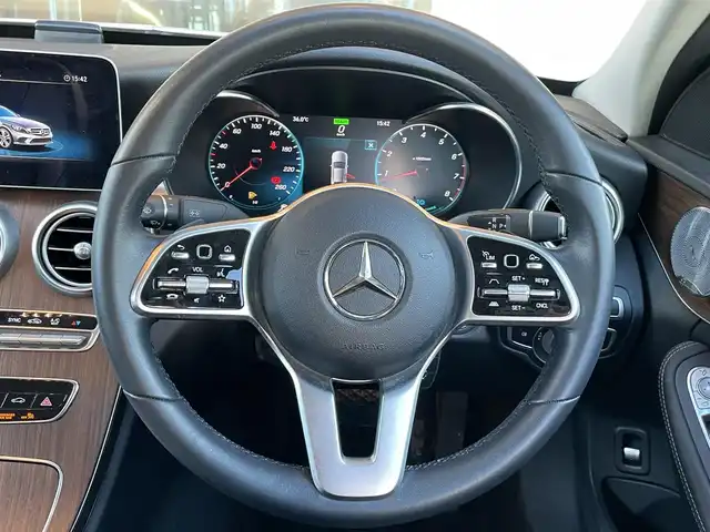 メルセデス・ベンツ Ｃ２００ アバンギャルド 鹿児島県 2019(平31)年 3.3万km パール 禁煙車/バックカメラ/ETC2.0/レーダーセフティパッケージ/黒レザーシート/ヘッドアップディスプレイ/ブルメスター・サウンド/前席メモリー付きパワーシート/シートヒーター/電動トランク/デジタルメーター/純正17インチアルミホイール/ドライブレコーダー/取扱説明書/スペアキー