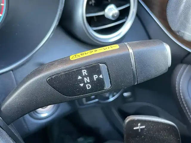 メルセデス・ベンツ Ｃ２００ アバンギャルド 鹿児島県 2019(平31)年 3.3万km パール 禁煙車/バックカメラ/ETC2.0/レーダーセフティパッケージ/黒レザーシート/ヘッドアップディスプレイ/ブルメスター・サウンド/前席メモリー付きパワーシート/シートヒーター/電動トランク/デジタルメーター/純正17インチアルミホイール/ドライブレコーダー/取扱説明書/スペアキー