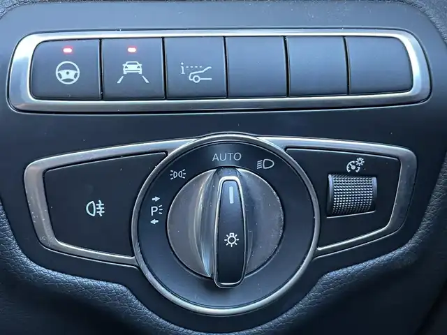 メルセデス・ベンツ Ｃ２００ アバンギャルド 鹿児島県 2019(平31)年 3.3万km パール 禁煙車/バックカメラ/ETC2.0/レーダーセフティパッケージ/黒レザーシート/ヘッドアップディスプレイ/ブルメスター・サウンド/前席メモリー付きパワーシート/シートヒーター/電動トランク/デジタルメーター/純正17インチアルミホイール/ドライブレコーダー/取扱説明書/スペアキー