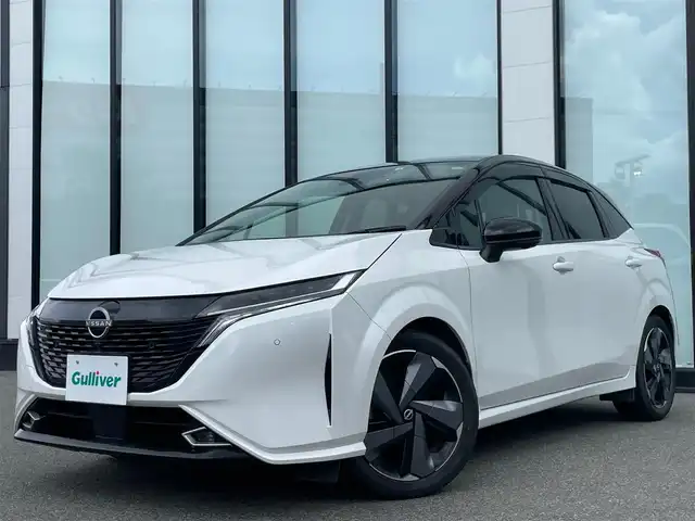 日産 オーラ G 大阪府 2022(令4)年 4.9万km ピュアホワイトパール / スーパーブラック 2トーン BOSEスピーカー /ブラインドスポットモニター /プロパイロットシステム /置き型充電器　/apple carplay　/全方位カメラ　/ディスプレイオーディオ　/ミュージックプレーヤー　/純正フロアマット　/Bluetooth/追従走行型クルーズコントロール