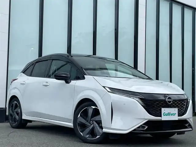 日産 オーラ G 大阪府 2022(令4)年 4.9万km ピュアホワイトパール / スーパーブラック 2トーン BOSEスピーカー /ブラインドスポットモニター /プロパイロットシステム /置き型充電器　/apple carplay　/全方位カメラ　/ディスプレイオーディオ　/ミュージックプレーヤー　/純正フロアマット　/Bluetooth/追従走行型クルーズコントロール