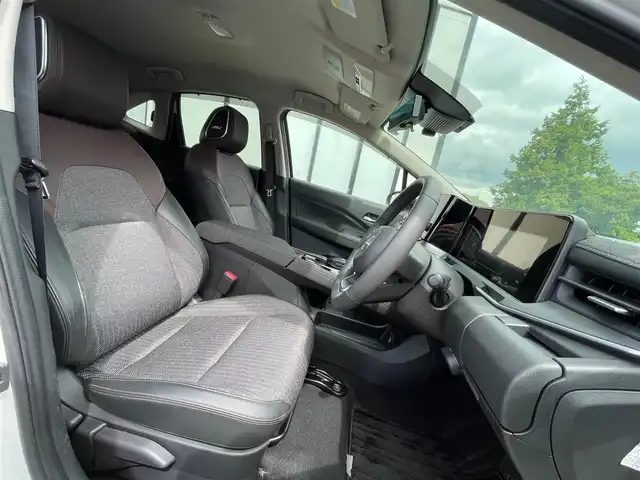 日産 オーラ G 大阪府 2022(令4)年 4.9万km ピュアホワイトパール / スーパーブラック 2トーン BOSEスピーカー /ブラインドスポットモニター /プロパイロットシステム /置き型充電器　/apple carplay　/全方位カメラ　/ディスプレイオーディオ　/ミュージックプレーヤー　/純正フロアマット　/Bluetooth/追従走行型クルーズコントロール