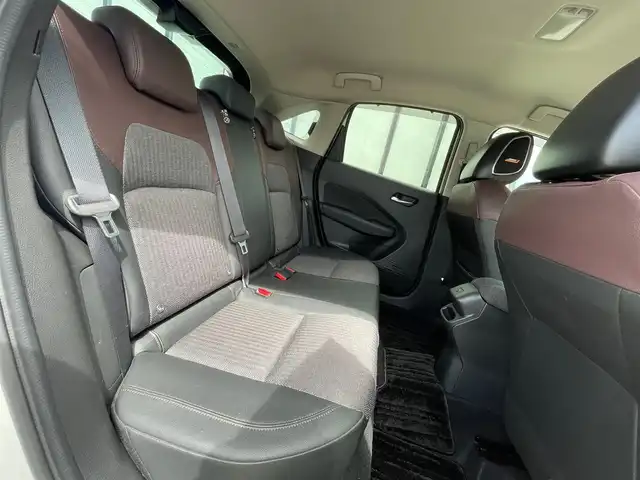 日産 オーラ G 大阪府 2022(令4)年 4.9万km ピュアホワイトパール / スーパーブラック 2トーン BOSEスピーカー /ブラインドスポットモニター /プロパイロットシステム /置き型充電器　/apple carplay　/全方位カメラ　/ディスプレイオーディオ　/ミュージックプレーヤー　/純正フロアマット　/Bluetooth/追従走行型クルーズコントロール
