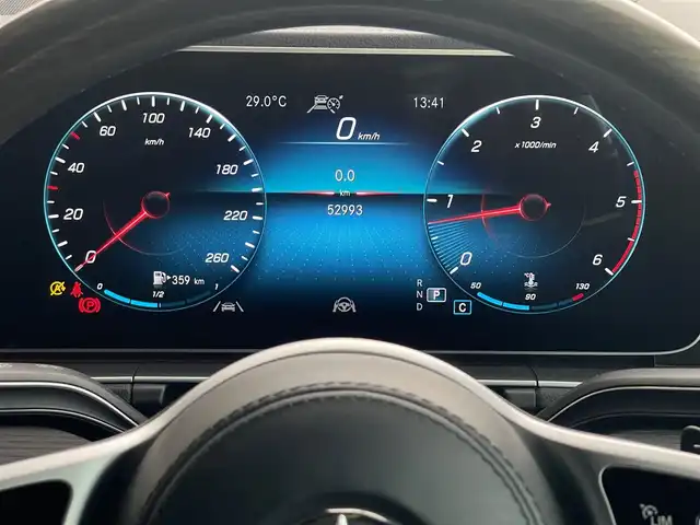 メルセデス・ベンツ ＧＬＳ４００ｄ 4マチック AMGライン 山梨県 2021(令3)年 5.3万km ダイヤモンドホワイト レザーEXC /パノラマSR /黒革 /シートH /ベンチL /マッサージS /全席Pシート /純正メモリナビ /全周囲C/ACC /BSA /LKA /ステアリングP /パフュームA /ブルメスター /純正21AW /カープレイ /マルチアンビエントL /マルチB/LED /保証書