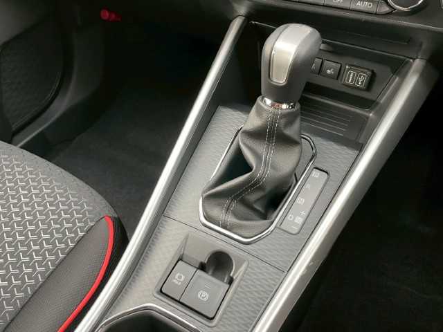 トヨタ ライズ Z 岩手県 2025(令7)年 0.1千km シャイニングホワイトパール VSC/リアフォグランプ/アダクティブクルーズコントロール/レーンキープアシスト/バックカメラ/純正DA/HDMIポート/フロントフォグ/電動格納ミラー