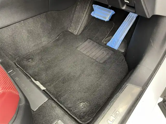 レクサス ＵＸ 250h Fスポーツ 群馬県 2021(令3)年 5.9万km ホワイトノーヴァガラスフレーク ムーンルーフ(チルト＆アウタースライド式)/パノラミックビューモニター/ブラインドスポットモニター/パーキングサポートブレーキ/三眼フルLEDヘッドランプ(ロー/ハイビーム)＆LEDフロントターンシグナルランプ/アダプティブハイビームシステム/F SPORT専用本革スポーツシート（運転席/助手席ベンチレーション/シートヒーター）/ヘッドランプクリーナー/カラーヘッドアップディスプレイ/=====/純正10.3インチナビ/・10インチディスプレイ/・AM/FM/CD/DVD/SD/フルセグTV/miracast/＝＝＝＝＝＝＝＝/ムーンルーフ　パノラミックビューモニター　三眼ＬＥＤヘッドランプ　Ｆスポーツ専用赤本革シート　シートベンチレーション　ブラインドスポットモニター　カラーヘッドアップディスプレイ　ドライブレコーダー