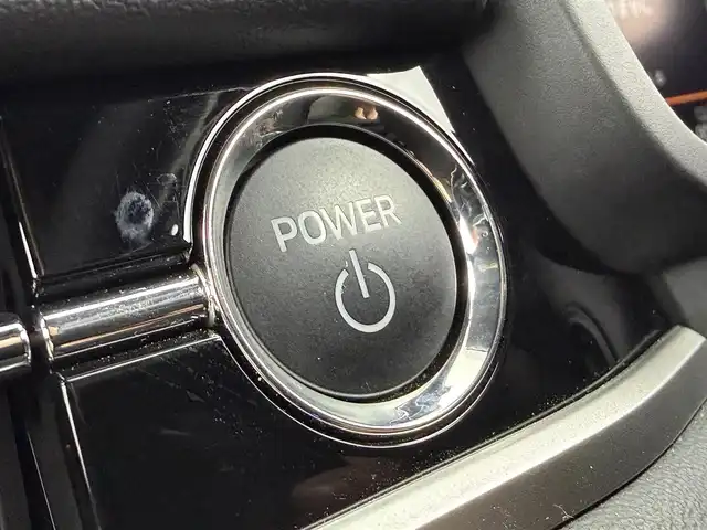 三菱 アウトランダー ＰＨＥＶ ブラックエディション 愛知県 2022(令4)年 0.5万km パールⅡ メーカー純正ナビ/フルセグTV/USB/Bluetooth/AppleCarPlay/全方位カメラ/マイパイロット（アダプティブクルーズコントロール）/ワイヤレス充電/黒ハーフレザーシート/前席シートヒーター/ステアリングヒーター/パドルシフト/TVキャンセラー/純正ゴムマット/純正ブラック20インチアルミホイール/パワーバックドア/純正ゴムラゲッジマット