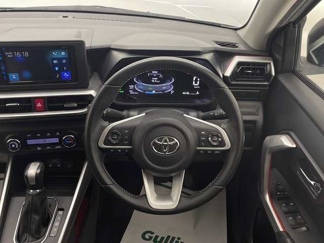 トヨタ ライズ Z 宮崎県 2021(令3)年 4.6万km ブラックマイカメタリック/シャイニングホワイトパール 禁煙車/トヨタセーフティセンス/社外ディスプレイオーディオ/（カロッツェリア/FH-8500DVS/Bluetooth/CD/AUX/FMAM）/社外ETC/純正LEDオートライト/純正LEDフォグ/純正17インチアルミ/純正セキュリティアラーム/社外clazzioシートカバー/パノラミックビューモニター/アダプティブクルーズコントロール/プリクラッシュセーフティ/レーンディパーチャーアラート/オートマチックハイビーム/クリアランスソナー/本革巻ハンドル/スマートキー/プッシュエンジンスタート/新車時保証書/取扱い説明書