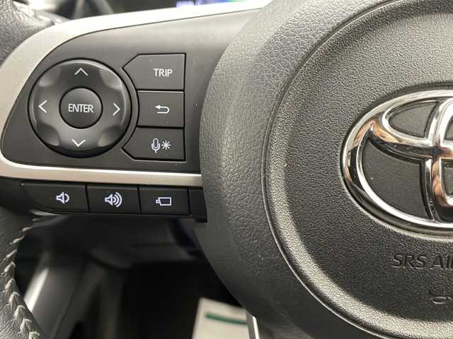 トヨタ ライズ Z 宮崎県 2021(令3)年 4.6万km ブラックマイカメタリック/シャイニングホワイトパール 禁煙車/トヨタセーフティセンス/社外ディスプレイオーディオ/（カロッツェリア/FH-8500DVS/Bluetooth/CD/AUX/FMAM）/社外ETC/純正LEDオートライト/純正LEDフォグ/純正17インチアルミ/純正セキュリティアラーム/社外clazzioシートカバー/パノラミックビューモニター/アダプティブクルーズコントロール/プリクラッシュセーフティ/レーンディパーチャーアラート/オートマチックハイビーム/クリアランスソナー/本革巻ハンドル/スマートキー/プッシュエンジンスタート/新車時保証書/取扱い説明書