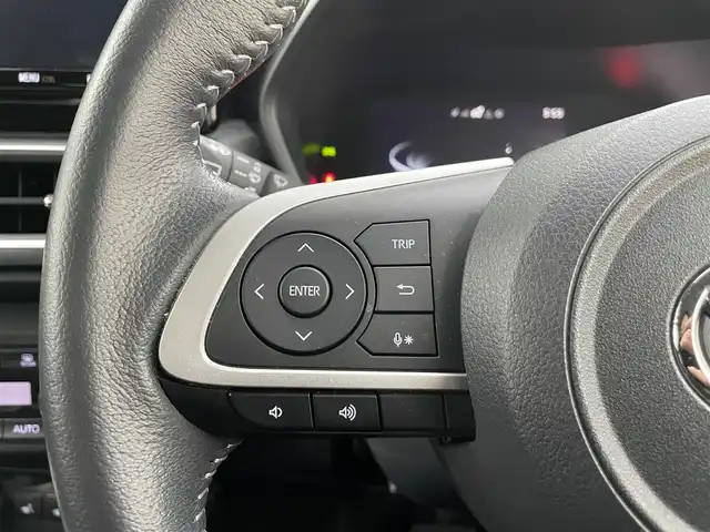 トヨタ ライズ Z 香川県 2020(令2)年 4.5万km ナチュラルベージュマイカM 登録時走行距離：44174km/ディーラー純正9型ナビ/　CD DVD BT フルセグTV/バックカメラ/衝突被害軽減装置/レーダークルーズコントロール/クリアランスソナー/横滑り防止装置/アイドリングストップ/MTモード付AT/LEDヘッドライト/オートライト/フォグランプ/ビルトインETC2.0/前後ドライブレコーダー/シートヒーター/革巻きステアリング/ステアリングスイッチ/プッシュスタート/スマートキー/スペアキー