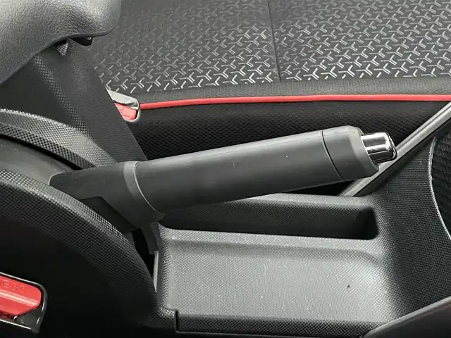 トヨタ ライズ Z 香川県 2020(令2)年 4.5万km ナチュラルベージュマイカM 登録時走行距離：44174km/ディーラー純正9型ナビ/　CD DVD BT フルセグTV/バックカメラ/衝突被害軽減装置/レーダークルーズコントロール/クリアランスソナー/横滑り防止装置/アイドリングストップ/MTモード付AT/LEDヘッドライト/オートライト/フォグランプ/ビルトインETC2.0/前後ドライブレコーダー/シートヒーター/革巻きステアリング/ステアリングスイッチ/プッシュスタート/スマートキー/スペアキー