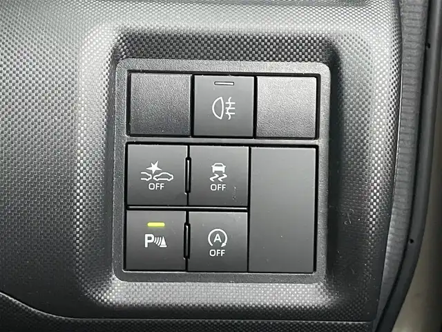 トヨタ ライズ Z 香川県 2020(令2)年 4.5万km ナチュラルベージュマイカM 登録時走行距離：44174km/ディーラー純正9型ナビ/　CD DVD BT フルセグTV/バックカメラ/衝突被害軽減装置/レーダークルーズコントロール/クリアランスソナー/横滑り防止装置/アイドリングストップ/MTモード付AT/LEDヘッドライト/オートライト/フォグランプ/ビルトインETC2.0/前後ドライブレコーダー/シートヒーター/革巻きステアリング/ステアリングスイッチ/プッシュスタート/スマートキー/スペアキー