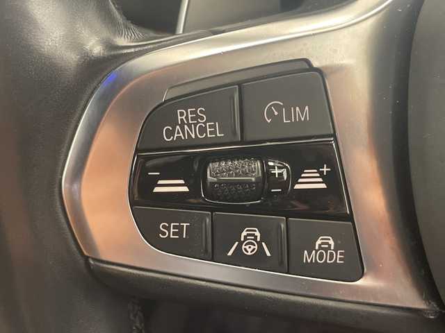 ＢＭＷ ３２０ｄ xDrive Mスポーツ 岡山県 2019(令1)年 6.4万km サファイアブラックP コンフォートパッケージ/ハイラインパッケージ/純正ナビ/全周囲カメラ/ブレーキAH/走行モード/ACC/オートライト/AHB/レインセンサー/レザーシート（ブラウン）/シートヒーター/Bluetooth/USB/アップルカープレイ/ミュージックライブラリ/ブラックキドニーグリル/正面衝突警告/側面衝突警告/車線逸脱警告/車線変更警告/PDC自動起動/アクティブPDC/パーキングアシスト/後退アシスト/リアデイライト/ライトカーペット/アンビエントライト/powerトランク/ワイヤレス充電トレイ/ETC/パドルシフト