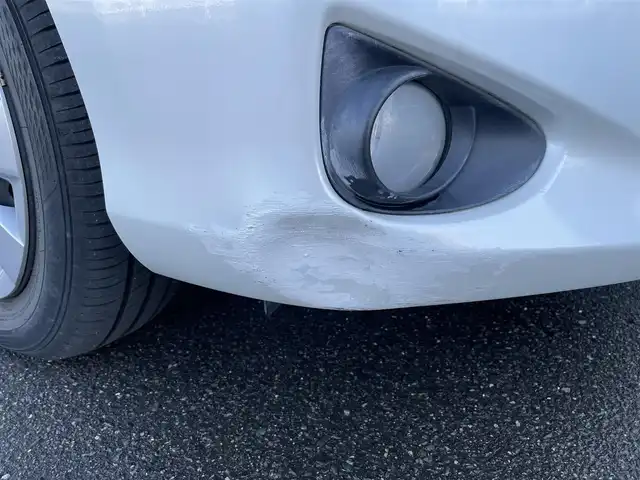 トヨタ ヴィッツ F スマイルエディション 佐賀県 2013(平25)年 10.4万km ホワイトパールクリスタルシャイン ワンオーナー/純正SDナビゲーション/・ワンセグTV/CD/SD/Bluetooth/前方ドライブレコーダー/ETC/N席買い物アシストシート/ISOFIX対応/社外LEDヘッドライト(ユニット純正・球をLEDに換装)/純正フォグランプ/純正フロアマット/純正ドアバイザ―/新車保証書/取扱説明書/スペアキー１本