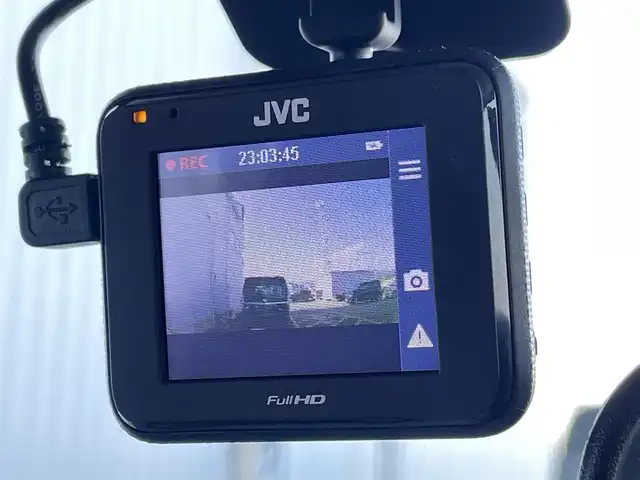 トヨタ ヴィッツ F スマイルエディション 佐賀県 2013(平25)年 10.4万km ホワイトパールクリスタルシャイン ワンオーナー/純正SDナビゲーション/・ワンセグTV/CD/SD/Bluetooth/前方ドライブレコーダー/ETC/N席買い物アシストシート/ISOFIX対応/社外LEDヘッドライト(ユニット純正・球をLEDに換装)/純正フォグランプ/純正フロアマット/純正ドアバイザ―/新車保証書/取扱説明書/スペアキー１本