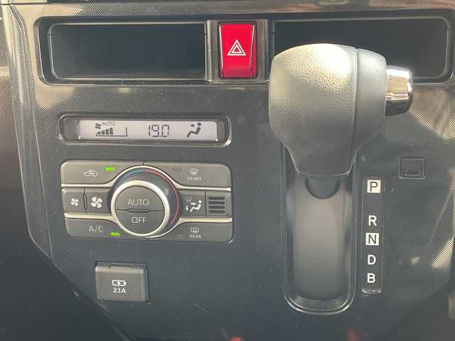 トヨタ ルーミー G－T 愛知県 2022(令4)年 0.7万km ブリリアントカッパークリスタルマイカ スマートアシストIII/純正9型ナビ/全方位カメラ/両側パワースライドドア/コーナーセンサー/LEDヘッドライト/オートマチックハイビーム/レーンキープアシスト/ドライブレコーダー/衝突軽減システム/フルセグ/CD DVD/Bluetooth/ステアリングスイッチ/スマートキー/プッシュスタート