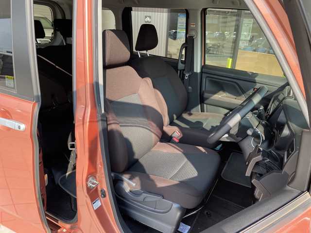 トヨタ ルーミー G－T 愛知県 2022(令4)年 0.7万km ブリリアントカッパークリスタルマイカ スマートアシストIII/純正9型ナビ/全方位カメラ/両側パワースライドドア/コーナーセンサー/LEDヘッドライト/オートマチックハイビーム/レーンキープアシスト/ドライブレコーダー/衝突軽減システム/フルセグ/CD DVD/Bluetooth/ステアリングスイッチ/スマートキー/プッシュスタート