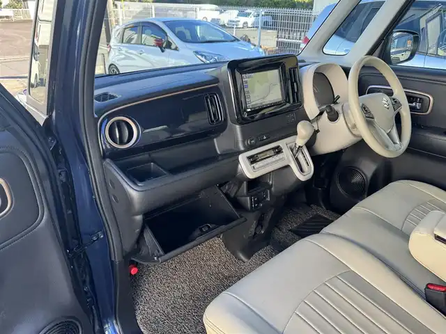 スズキ ワゴンＲ スマイル HYBRID X 静岡県 2022(令4)年 3.4万km インディゴブルーメタリック/ホワイト2トーン 純正SDナビ（CN-RZ875)/・Bluetooth・フルセグTV・CD・DVD/・FM/AMラジオ・USB・iPod/全方位モニター/ETC/両側パワースライドドア/スズキセーフティサポート/・デュアルカメラブレーキサポート/・誤発進抑制機能・車線逸脱警報機能/・ふらつき警報機能・ハイビームアシスト/・先行車発進お知らせ機能/・アダプティブクルーズコントロール/・標識認識機能/・後退時ブレーキサポート/・後方誤発進抑制機能/・リヤパーキングセンサー/D席シートヒーター/ステアリングスイッチ/革調シートカバー/スマートキー（スペア有り）/プッシュスタート/LEDヘッドライト/LEDフォグランプ/ウィンカーミラー/取説・保証書