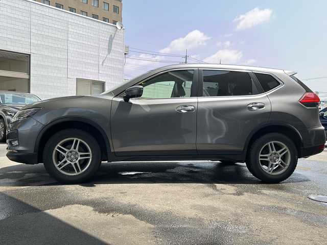 日産 エクストレイル 20Xi 京都府 2019(平31)年 6.4万km ダークメタルグレー 純正ＳＤナビ　/リアエアロパーツ　/フルセグＴＶ/全方位カメラ/プロパイロット/前後ドライブレコーダー　/ミュージック接続/ヒルディセント　/カブロンシート　/電動リアゲート　/前後コーナーセンサー　/全席シートヒーター/センターデブロック/ダウンヒルアシストコントロール/オートマチックハイビーム/盗難防止装置/衝突被害軽減システム/ETC/スペアキー/純正AW車内積込（サマータイヤ）