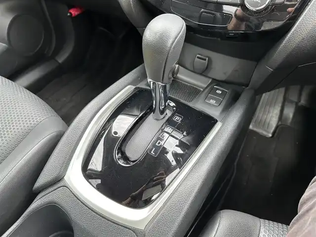 日産 エクストレイル 20Xi 群馬県 2019(平31)年 6.4万km ダークメタルグレー 純正ＳＤナビ　/リアエアロパーツ　/フルセグＴＶ/全方位カメラ/プロパイロット/前後ドライブレコーダー　/ミュージック接続/ヒルディセント　/カブロンシート　/電動リアゲート　/前後コーナーセンサー　/全席シートヒーター/センターデブロック/ダウンヒルアシストコントロール/オートマチックハイビーム/盗難防止装置/衝突被害軽減システム/ETC/スペアキー/純正AW車内積込（サマータイヤ）