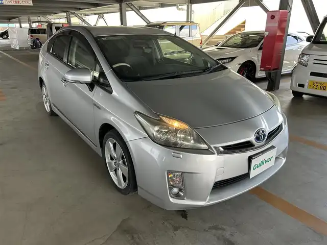 トヨタ プリウス S ツーリングセレクション 静岡県 2010(平22)年 17.8万km シルバーM ビルトインETC/クルーズコントロール/革巻きステアリング/オートライト/スマートキー/・プッシュスタート/LEDヘッドライト/・フォグランプ/純正アルミホイール/純正ドアバイザー/純正フロアマット