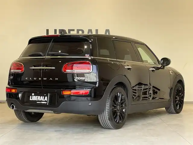 ＭＩＮＩ ＢＭＷ ミニ クラブマン クーパーD 熊本県 2021(令3)年 1.8万km ミッドナイト・ブラック・メタリック ・スマートキー/・プッシュスタート/・インテリジェントセーフティ/・パーキングアシスト/・PDC自動起動/・クルーズコントロール(追従式)/・純正HDDナビ/　【Bluetooth・USB・MSV】/・バックカメラ/・ETC/・ヘッドアップディスプレイ/・ドライブレコーダー(前後録画)/・LEDヘッドランプ/・LEDフォグランプ/・純正マット