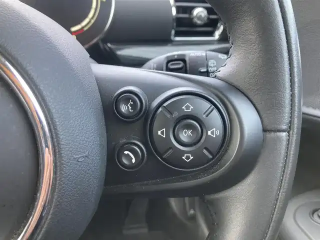 ＭＩＮＩ ＢＭＷ ミニ クラブマン クーパーD 熊本県 2021(令3)年 1.8万km ミッドナイト・ブラック・メタリック ・スマートキー/・プッシュスタート/・インテリジェントセーフティ/・パーキングアシスト/・PDC自動起動/・クルーズコントロール(追従式)/・純正HDDナビ/　【Bluetooth・USB・MSV】/・バックカメラ/・ETC/・ヘッドアップディスプレイ/・ドライブレコーダー(前後録画)/・LEDヘッドランプ/・LEDフォグランプ/・純正マット