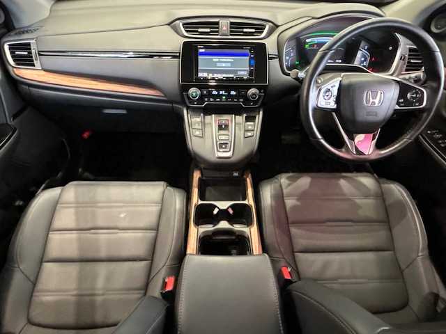 ホンダ ＣＲ－Ｖ ハイブリッド e:HEV EX マスターピース 埼玉県 2021(令3)年 2.1万km スーパープラチナグレーメタリック ホンダセンシング/サンルーフ/純正SDナビ/　　CD/DVD/BT?フルセグ/バックカメラ/パワーバックドア/レーダークルーズコントロール/LEDオートライト/レザーシート/パワーシート/シートメモリー/シートヒーター/純正18インチアルミホイール/パドルシフト/スマートキー2本/ビルトインETC2.0