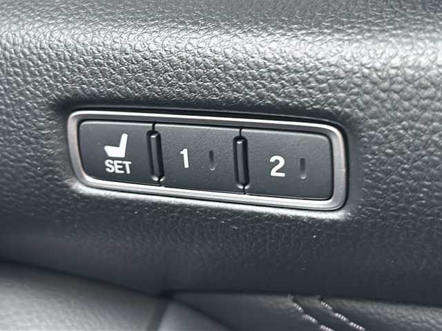ホンダ アコード EX 岡山県 2020(令2)年 5.1万km クリスタルブラックパール ワンオーナー/モデューロエアロキット(F/S/R)/U.Sホンダ純正HFP19インチAW/サンルーフ/純正インターナビ/Applecar/PlayAndoroidAuto/USB/フルセグ/バックカメラ/黒本革シート/純正レザー調シートカバー/HONDA SENSING/・アダプティブクルーズコントロール/・衝突軽減ブレーキ/・車線維持支援システム/・誤発進抑制機能/・先行車発進お知らせ機能/・オートハイビーム/・標識認識機能/アクティブコーナリングライト/LEDオートヘッドライト/パドルシフト/ヘッドアップディスプレイ/パワーシート/シートヒーター/スマートキー×2