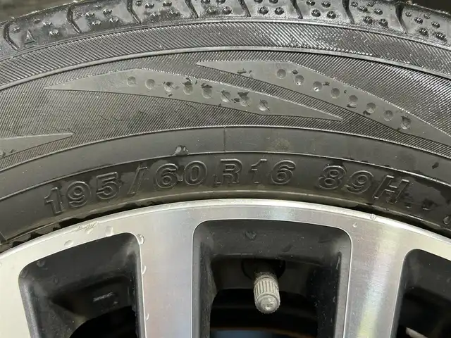 日産 セレナ ハイウェイS S HV Aセーフ 大阪府 2014(平26)年 7.8万km ブリリアントホワイトパール 純正ナビ(フルセグ/DVD再生/Bluetooth) 360カメラ 後席モニター ETC 衝突軽減 クルコン レーンアシスト 両側パワースライドドア リアオートエアコン オートライト Pスタート