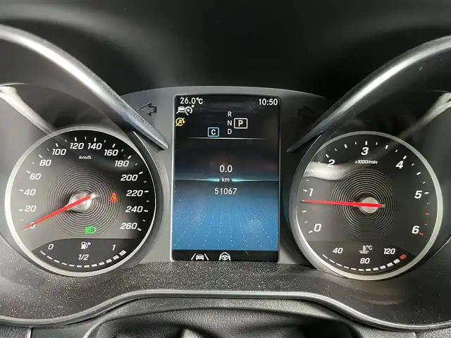 メルセデス・ベンツ ＧＬＣ２２０ 山形県 2020(令2)年 5.1万km 黒 ・純正ナビ/・Bluetooth/USB/・360°カメラ/・フルセグTV/・パーキングセンサー/・アダプティブクルーズコントロール/・レーンキープアシスト/・アクティブステアリングアシスト/・レーンチェンジアシスト/・ブラインドスポットモニター/・アンビエントライト/・インテリジェントライトシステム/・純正LED/・オートライト/・オートハイビーム/・パワーシート/・ワイヤレスチャージ/・パワーリアゲート/・フットオープナー/・パノラマサンルーフ