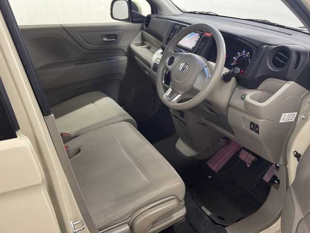 ホンダ Ｎ ＷＧＮ G Aパッケージ 長崎県 2014(平26)年 5.6万km クッキークリーム 純正ナビゲーション（AM/FM/CD、SD対応、ナビ型式VXM-145C）  /バックモニター  /衝突被害軽減ブレーキ（シティブレーキアクティブシステム）  /ドライブレコーダー  /純正LEDヘッドライト  /スマートキー  /プッシュスタート  /盗難防止装置  /横滑り防止装置  /純正フロアマット  /ベンチシート  /オートエアコン  /オートライト  /ステアリングリモコン  /アイドリングストップシステム  /パワーステアリング  /パワーウィンドウ  /ドアバイザー  /保証書  /取扱説明書  /スペアキー１本