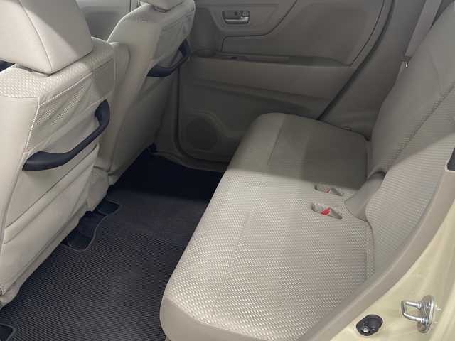 ホンダ Ｎ ＷＧＮ G Aパッケージ 長崎県 2014(平26)年 5.6万km クッキークリーム 純正ナビゲーション（AM/FM/CD、SD対応、ナビ型式VXM-145C）  /バックモニター  /衝突被害軽減ブレーキ（シティブレーキアクティブシステム）  /ドライブレコーダー  /純正LEDヘッドライト  /スマートキー  /プッシュスタート  /盗難防止装置  /横滑り防止装置  /純正フロアマット  /ベンチシート  /オートエアコン  /オートライト  /ステアリングリモコン  /アイドリングストップシステム  /パワーステアリング  /パワーウィンドウ  /ドアバイザー  /保証書  /取扱説明書  /スペアキー１本