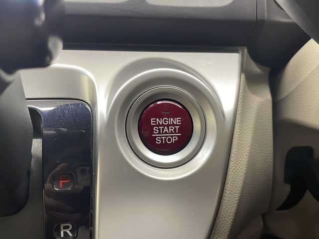 ホンダ Ｎ ＷＧＮ G Aパッケージ 長崎県 2014(平26)年 5.6万km クッキークリーム 純正ナビゲーション（AM/FM/CD、SD対応、ナビ型式VXM-145C）  /バックモニター  /衝突被害軽減ブレーキ（シティブレーキアクティブシステム）  /ドライブレコーダー  /純正LEDヘッドライト  /スマートキー  /プッシュスタート  /盗難防止装置  /横滑り防止装置  /純正フロアマット  /ベンチシート  /オートエアコン  /オートライト  /ステアリングリモコン  /アイドリングストップシステム  /パワーステアリング  /パワーウィンドウ  /ドアバイザー  /保証書  /取扱説明書  /スペアキー１本