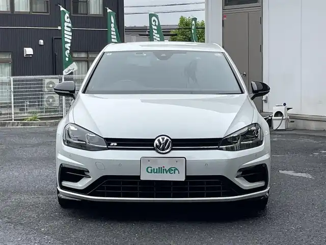 フォルクスワーゲン ゴルフ Ｒ 宮城県 2019(令1)年 6.3万km オリックスホワイトパールエフェクト ターボ＆4WD/純正メモリナビ（FM/AM/CD/DVD/BT）/バックカメラ/レザーシート/運転席パワーシート(メモリー機能)/前席シートヒーター/レーダークルーズコントロール/レーンキープ/ブラインドスポットモニター/ミラーヒーター/LEDヘッドライト/コーナーセンサー/スタッドレスタイヤ純正AW（225/40R18）/サマータイヤ純正AW（225/40R18）積込/ドライブレコーダー（前後）/ETC2.0/プッシュスタート/スマートキー/スペアキー/保証書/取扱説明書