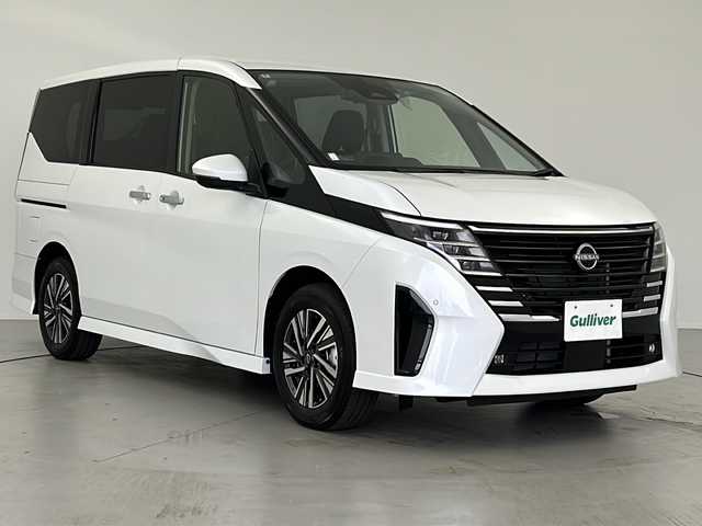 日産 セレナ ハイウェイスター V Vセレクション 岐阜県 2024(令6)年 0.1万km未満 プリズムホワイト 【自店成約済み】/デジタルインナーミラー/アラウンドビューモニター/オートクルーズコントロール/衝突軽減ブレーキ/両側パワースライドドア/電動パーキングブレーキ/パドルシフト/革ステアリング/ステアリングスイッチ/スマートキー/プッシュスタート/カーテンエアバッグ/純正アルミホイール/アイドリングストップ/横滑り防止/type-C充電/後席サンシェード