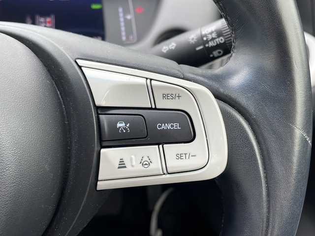 ホンダ フィット e:HEVホーム 神奈川県 2021(令3)年 1.8万km ライトブルー 純正７インチＳＤナビ　CD/iPod/Bluetooth　/バックカメラ　/前後コーナーセンサー　/追従型クルーズコントロール　/ＬＥＤヘッドライト　/ＵＳＢポート　/ビルトインＥＴＣ　/スマートキー　/純正フロアマット　/ドアバイザー/衝突被害軽減システム/カーテンエアバッグ