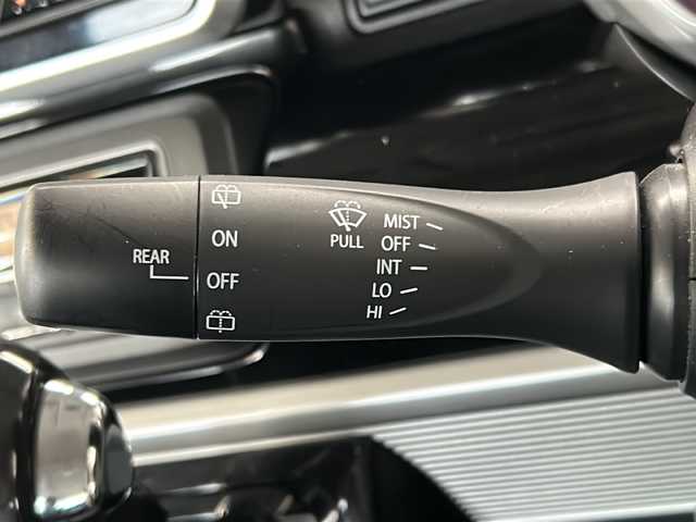スズキ スペーシア カスタム HYBRID XS ターボ 福岡県 2018(平30)年 3.9万km アクティブイエロー/ブラック2トーンルーフ セーフティサポート/デュアルカメラブレーキサポート/クリアランスソナー/誤発進抑制機能/車線逸脱警報/先行車発進告知/標識認識機能/純正8インチナビ/（フルセグ/CD/DVD/BLUETOOTH)/全方位カメラ/両側パワースライドドア/LEDライト/オートライト/ハイビームアシスト/ハーフレザーシート/D席シートヒーター/クルーズコントロール/パドルシフト/ヘッドアップディスプレイ/ETC/ドライブレコーダー/スマートキー/天井サーキュレーター