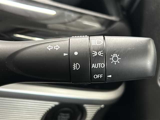 スズキ スペーシア カスタム HYBRID XS ターボ 福岡県 2018(平30)年 3.9万km アクティブイエロー/ブラック2トーンルーフ セーフティサポート/デュアルカメラブレーキサポート/クリアランスソナー/誤発進抑制機能/車線逸脱警報/先行車発進告知/標識認識機能/純正8インチナビ/（フルセグ/CD/DVD/BLUETOOTH)/全方位カメラ/両側パワースライドドア/LEDライト/オートライト/ハイビームアシスト/ハーフレザーシート/D席シートヒーター/クルーズコントロール/パドルシフト/ヘッドアップディスプレイ/ETC/ドライブレコーダー/スマートキー/天井サーキュレーター