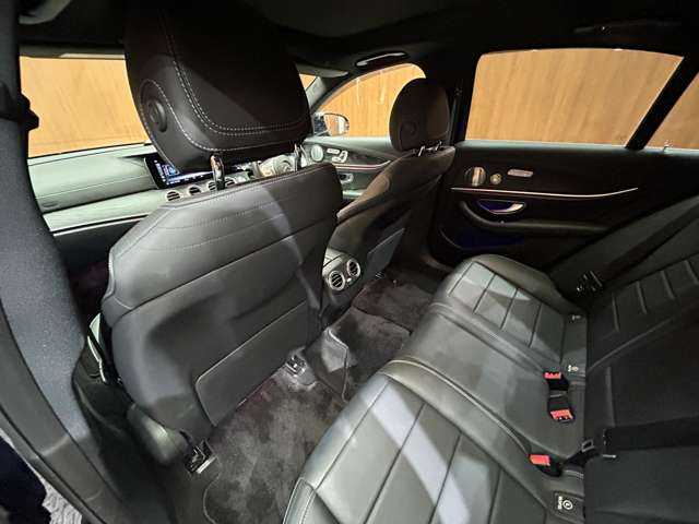 メルセデス・ベンツ Ｅ２２０ｄ アバンギャルド AMGライン 千葉県 2019(令1)年 4.8万km カバンサイトブルー エクスクルーシブＰＫＧ　/パノラマＳＲ　/純正ナビ　/３６０°カメラ　/ＡＣＣ　/レザーシート　/シートヒーター　/パワーシート　/ドライブレコーダー　/ＬＥＤヘッドライト　/ハイビームアシスト　/電動リアゲート
