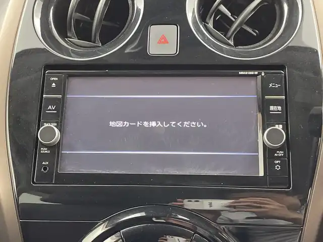 日産 ノート e－パワー メダリスト 三重県 2019(平31)年 1.8万km ブリリアントホワイトパール 禁煙車/純正SDナビ/AM/FM/CD/DVD/BT/フルセグTV/アラウンドビューモニター/エマージェンシーブレーキ /インテリジェントルームミラー/レーダークルーズ コントロール/オートライト/LEDヘッドライト/フォグランプ/ハーフレザーシート /プッシュスタート/インテリジェントキー/純正アルミホイール/前後コーナーセンサー