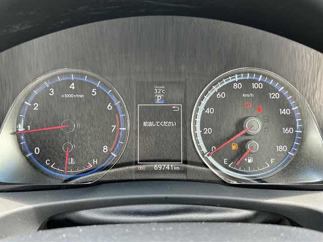 トヨタ ハリアー プレミアム 群馬県 2016(平28)年 7万km ホワイトパールクリスタルシャイン 純正9インチナビ/（CD/DVD/SD/MSV/BluetoothAudio）/フルセグテレビ/バックカメラ/クルーズコントロール/レーンディパーチャーアラート/パワーバックドア/ハーフレザーシート/パワーシート/ウッドコンビステアリング/ステアリングリモコン/LEDヘッドランプ/オートマチックハイビーム/ETC/純正18インチアルミホイール/プッシュスタート/保証書/取扱説明書/スペアキー
