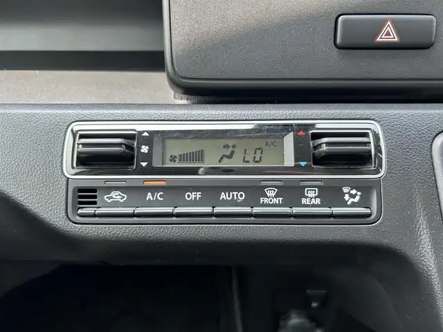 スズキ ワゴンＲ HYBRID FZ 富山県 2017(平29)年 0.9万km ピュアホワイトP 純正ナビ/フルセグTV/純正14インチAW/シートヒーター（D席）/ETC/LEDヘッドランプ/バックカメラ/フォグラン/ウィンカーミラー/スマートキー/プッシュスタート/スペアキー/SUZUKIセーフティサボート（予防安全技術）/デュアルセンサーブレーキサポート/誤発進抑制機能/ふらつき響報機能/車線逸脱警報機能/先行車発進お知らせ機能/ハイビームアシスト機能/ヘッドアップディスプレイサイドシルスポイラー/リアエアロバンパー/ステアリングスイッチ/革巻きステアリング/アイドリングストップ