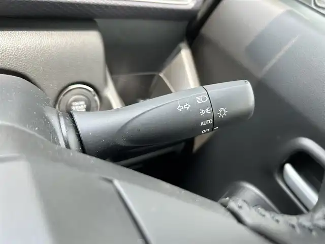 スズキ ワゴンＲ HYBRID FZ 富山県 2017(平29)年 0.9万km ピュアホワイトP 純正ナビ/フルセグTV/純正14インチAW/シートヒーター（D席）/ETC/LEDヘッドランプ/バックカメラ/フォグラン/ウィンカーミラー/スマートキー/プッシュスタート/スペアキー/SUZUKIセーフティサボート（予防安全技術）/デュアルセンサーブレーキサポート/誤発進抑制機能/ふらつき響報機能/車線逸脱警報機能/先行車発進お知らせ機能/ハイビームアシスト機能/ヘッドアップディスプレイサイドシルスポイラー/リアエアロバンパー/ステアリングスイッチ/革巻きステアリング/アイドリングストップ
