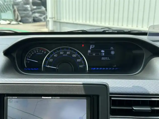 スズキ ワゴンＲ HYBRID FZ 富山県 2017(平29)年 0.9万km ピュアホワイトP 純正ナビ/フルセグTV/純正14インチAW/シートヒーター（D席）/ETC/LEDヘッドランプ/バックカメラ/フォグラン/ウィンカーミラー/スマートキー/プッシュスタート/スペアキー/SUZUKIセーフティサボート（予防安全技術）/デュアルセンサーブレーキサポート/誤発進抑制機能/ふらつき響報機能/車線逸脱警報機能/先行車発進お知らせ機能/ハイビームアシスト機能/ヘッドアップディスプレイサイドシルスポイラー/リアエアロバンパー/ステアリングスイッチ/革巻きステアリング/アイドリングストップ
