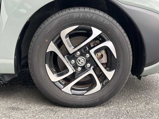 トヨタ シエンタ ハイブリッド Z 京都府 2022(令4)年 6.2万km アーバンカーキ 純正１０．５インチディスプレイオーディオ　ナビ　フルセグ　ＨＩＤＭＩ　ＵＳＢ　Ｂｌｕｅｔｏｏｔｈ　フリップダウンモニター　レーダークルーズ　ブラインドスポットモニター　ＬＥＤライト　両側電動ドア