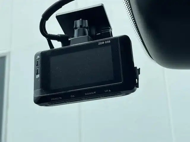 シトロエン Ｃ３ エアクロス シャイン 東京都 2020(令2)年 3.1万km サーブル 全方位モニター/AppleCarplay/AndoroidAuto/インテリジェントハイビーム/衝突被害軽減ブレーキ/クルーズコントロール/ブラインドスポットモニター/レーンキープアシスト/アクティブセーフティブレーキ/ETC/コーナーセンサー/前後ドライブレコーダー/スマートキー/プッシュスタート/フルオートエアコン/純正LEDヘッドライト/純正16インチアルミホイール/カーテンエアバック/サイドエアバック