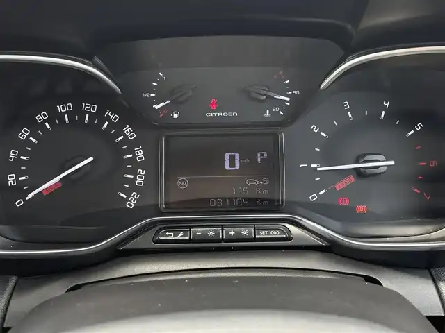 シトロエン Ｃ３ エアクロス シャイン 東京都 2020(令2)年 3.1万km サーブル 全方位モニター/AppleCarplay/AndoroidAuto/インテリジェントハイビーム/衝突被害軽減ブレーキ/クルーズコントロール/ブラインドスポットモニター/レーンキープアシスト/アクティブセーフティブレーキ/ETC/コーナーセンサー/前後ドライブレコーダー/スマートキー/プッシュスタート/フルオートエアコン/純正LEDヘッドライト/純正16インチアルミホイール/カーテンエアバック/サイドエアバック