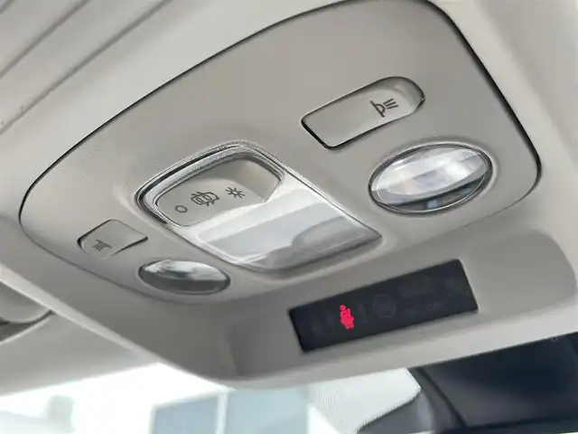 シトロエン Ｃ３ エアクロス シャイン 東京都 2020(令2)年 3.1万km サーブル 全方位モニター/AppleCarplay/AndoroidAuto/インテリジェントハイビーム/衝突被害軽減ブレーキ/クルーズコントロール/ブラインドスポットモニター/レーンキープアシスト/アクティブセーフティブレーキ/ETC/コーナーセンサー/前後ドライブレコーダー/スマートキー/プッシュスタート/フルオートエアコン/純正LEDヘッドライト/純正16インチアルミホイール/カーテンエアバック/サイドエアバック