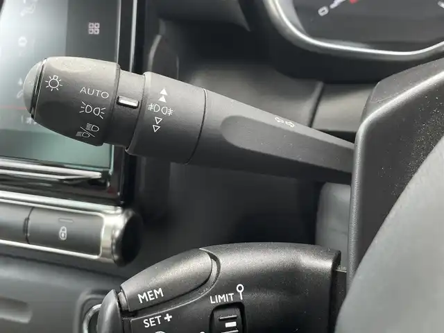 シトロエン Ｃ３ エアクロス シャイン 東京都 2020(令2)年 3.1万km サーブル 全方位モニター/AppleCarplay/AndoroidAuto/インテリジェントハイビーム/衝突被害軽減ブレーキ/クルーズコントロール/ブラインドスポットモニター/レーンキープアシスト/アクティブセーフティブレーキ/ETC/コーナーセンサー/前後ドライブレコーダー/スマートキー/プッシュスタート/フルオートエアコン/純正LEDヘッドライト/純正16インチアルミホイール/カーテンエアバック/サイドエアバック